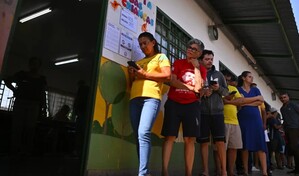Confusi&oacute;n en las elecciones brasile&ntilde;as: se prorroga la votaci&oacute;n y se pausa el recuento