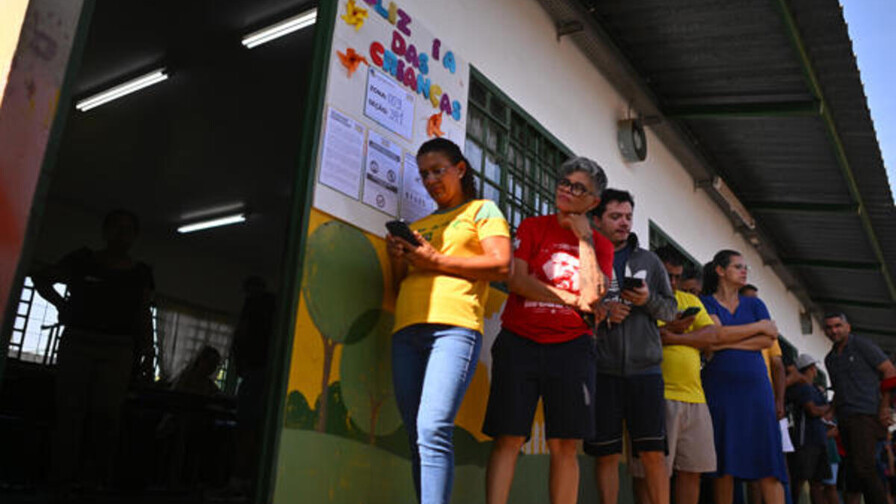 Lula pide extender la votaci&oacute;n en todo el pa&iacute;s por incidencias en el transporte