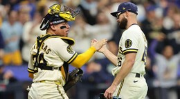 Video | Milwaukee remonta ante Rays y est&aacute; a dos triunfos de su primer t&iacute;tulo de Serie Mundial