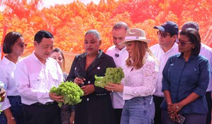 Director de la FAO visita proyecto de agricultura familiar de Sup&eacute;rate en Hig&uuml;ey
