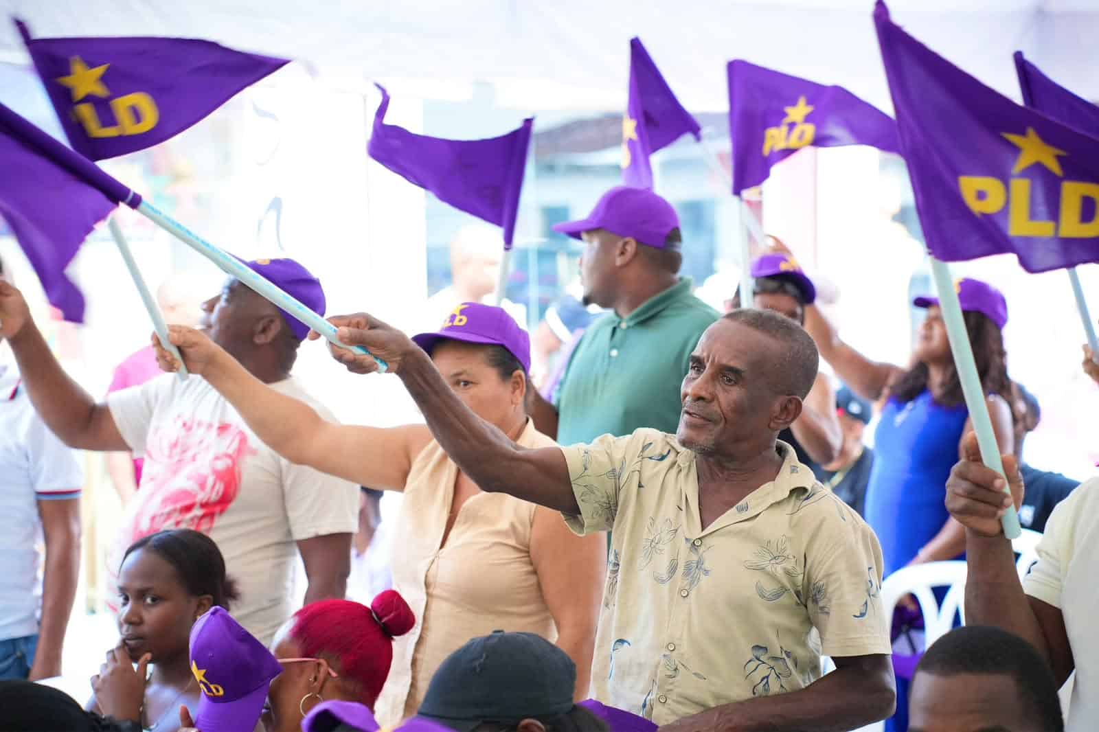 Los pelede&iacute;stas que acudieron al evento. 