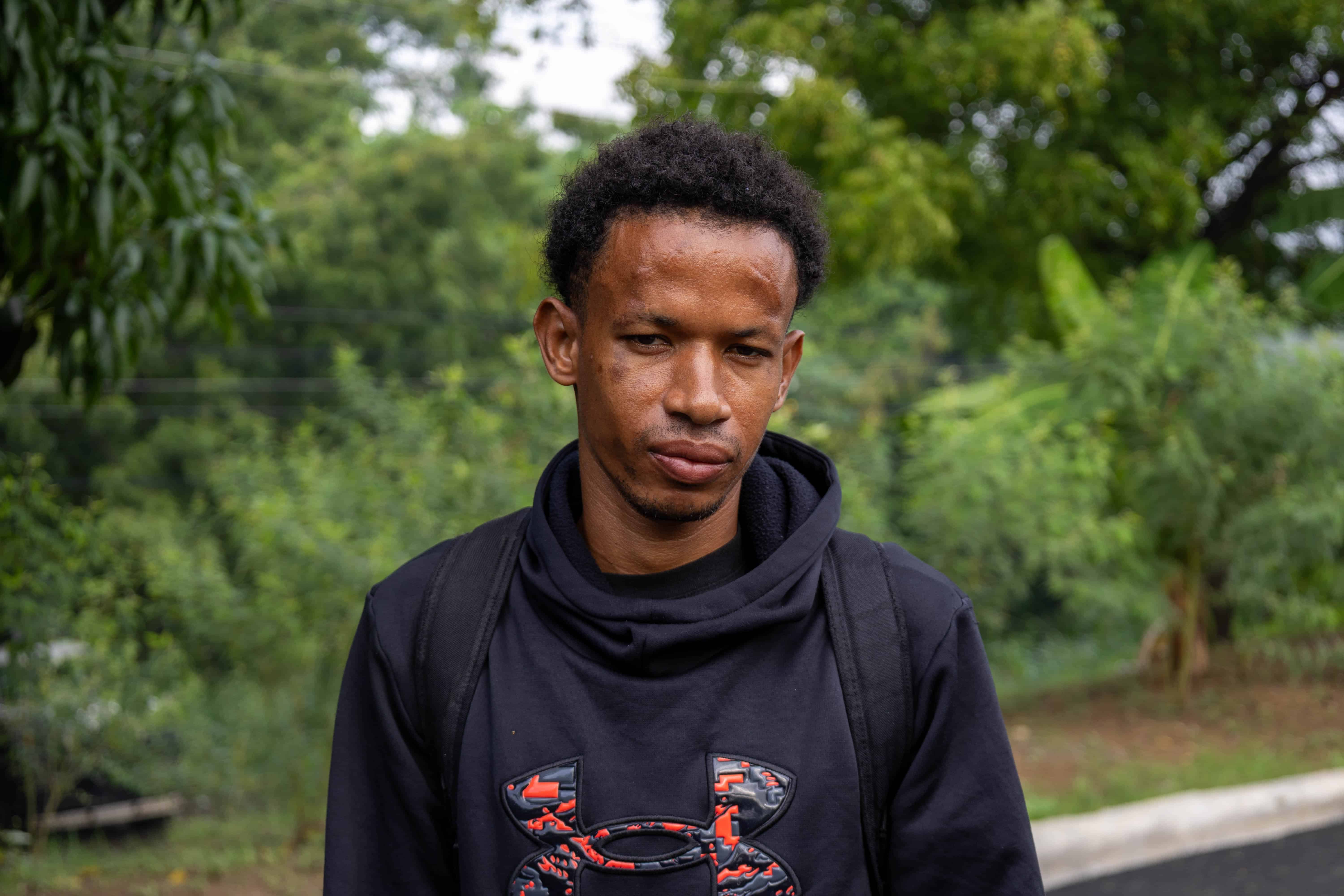 Raimer Romero, residente en la urbanización Primaveral, sector Camboya Uribe, afectado por el humo del incendio en Agroindustria Urraca.