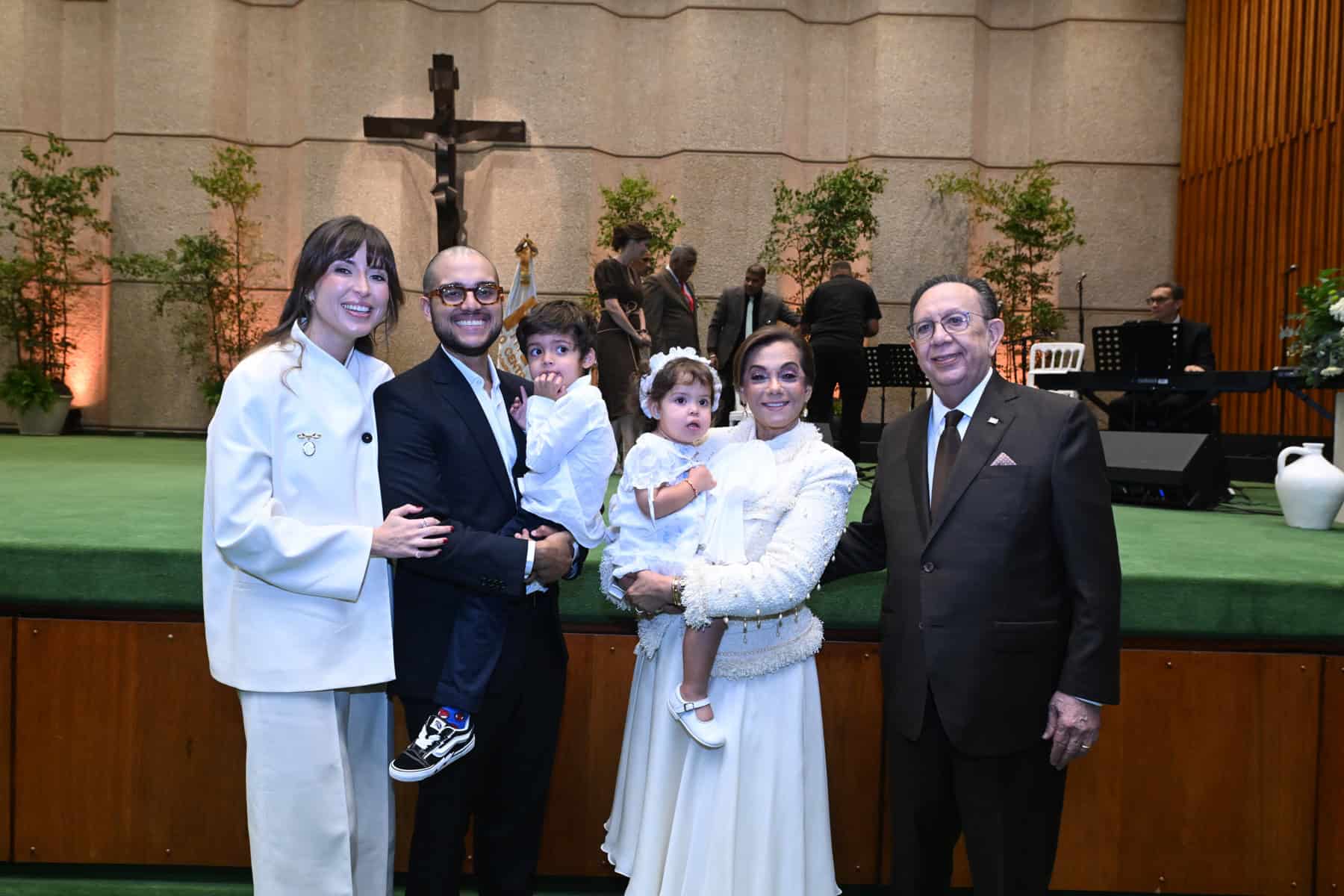 Elina Rosario, Liselotte Reyes, Máximo Rodríguez y Brenda Villanueva
