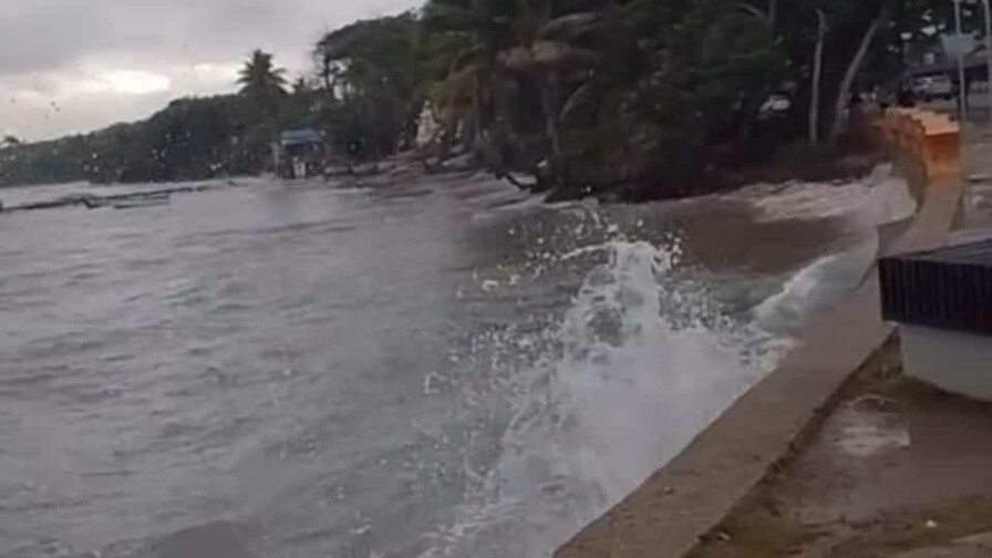 Defensa Civil alerta sobre fuerte oleaje en Puerto Plata Defensa Civil alerta sobre fuerte oleaje en Puerto Plata