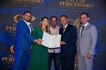 CDP reconoce a Iluminada Muñoz en la gala de periodistas de Sánchez Ramírez CDP reconoce a Iluminada Muñoz en la gala de periodistas de Sánchez Ramírez