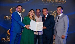 CDP reconoce a Iluminada Mu&ntilde;oz en la gala de periodistas de S&aacute;nchez Ram&iacute;rez