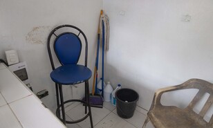 Las bancas de loter&iacute;a mueven millones de pesos, pero les faltan los ba&ntilde;os