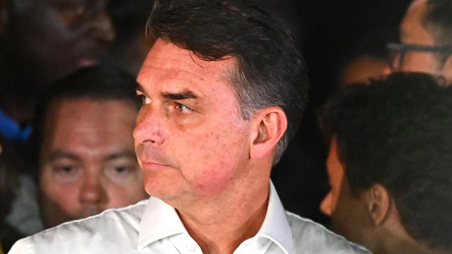 El partido de Flávio Bolsonaro reconoce la victoria de Lula da Silva en Brasil El partido de Flávio Bolsonaro reconoce la victoria de Lula da Silva en Brasil