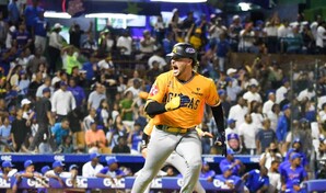 Video | Las &Aacute;guilas vienen de atr&aacute;s y vencen a los Tigres en el Quisqueya