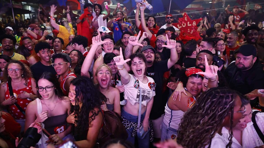 ¡Vamos, Lula!: miles celebran en las calles de São Paulo reelección del izquierdista ¡Vamos, Lula!: miles celebran en las calles de São Paulo reelección del izquierdista