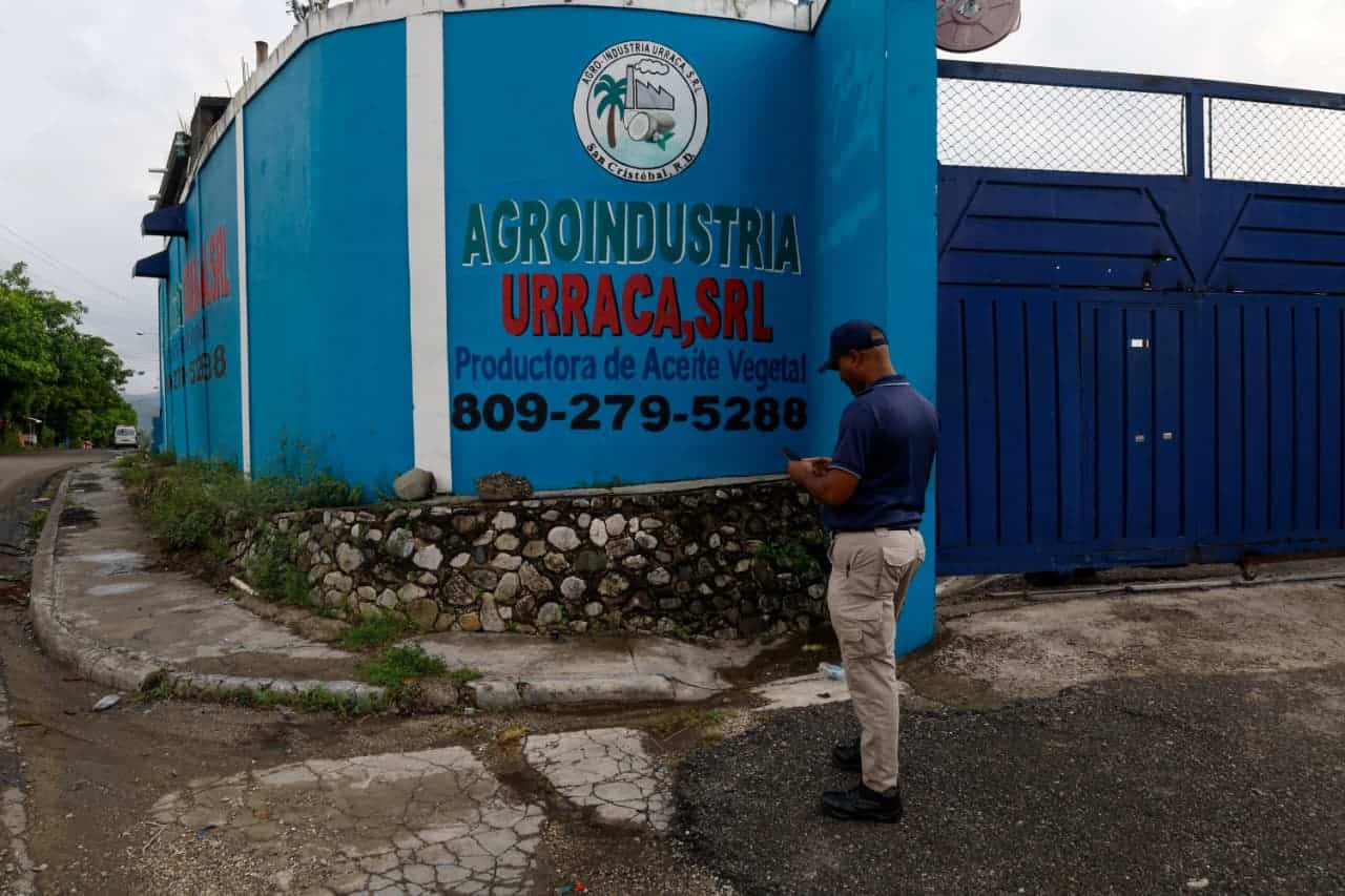 Las instalaciones de Agroindustria Urraca, en Cambita Garabitos, San Cristóbal, donde se registró un incendio que provocó una densa humareda en comunidades cercanas.
