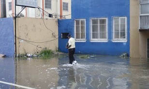 Lluvias provocan inundaciones urbanas y taponamientos en el Gran Santo Domingo