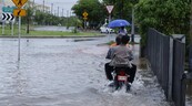 COE eleva a 22 las provincias en alerta por la incidencia de dos vaguadas que interact&uacute;an en el pa&iacute;s