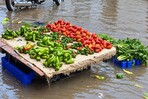 Lluvias convierten mercado público de Barahona en foco de contaminación y ponen en riesgo alimentos Lluvias convierten mercado público de Barahona en foco de contaminación y ponen en riesgo alimentos