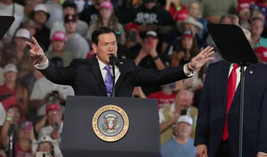 Marco Rubio hace inusual aparici&oacute;n junto a Trump en un mitin electoral en Texas