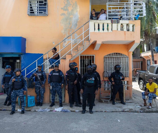 Noventa y ocho muertos y las investigaciones sin respuesta Noventa y ocho muertos y las investigaciones sin respuesta