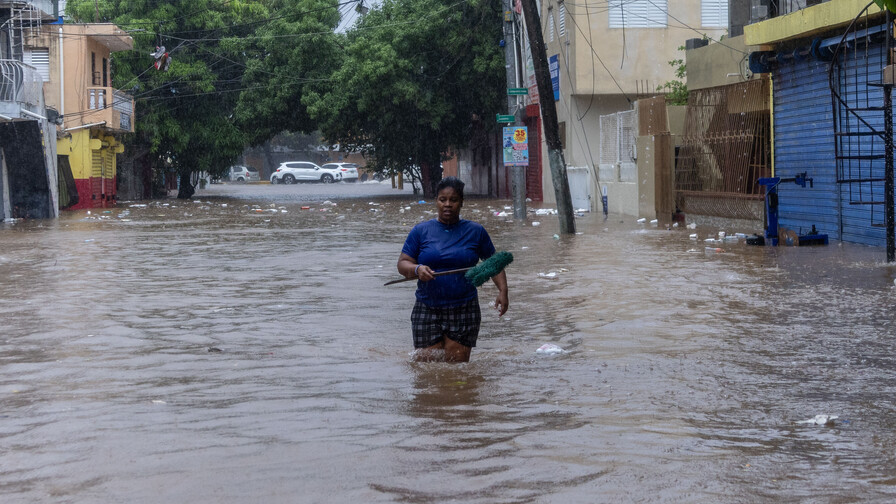 Lluvias azotan la capital y el sur; dejan comunidades aisladas Lluvias azotan la capital y el sur; dejan comunidades aisladas