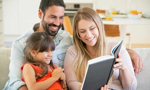 El h&aacute;bito de la lectura se aprende en casa fomentando el amor por los libros desde el hogar