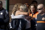 Accidente de tren en España: solidaridad de los vecinos y desesperación de los familiares Accidente de tren en España: solidaridad de los vecinos y desesperación de los familiares