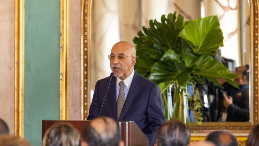 Aníbal de Castro destaca aportes de Roberto Álvarez a la profesionalización de la diplomacia Aníbal de Castro destaca aportes de Roberto Álvarez a la profesionalización de la diplomacia