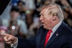 Trump intenta animar a sus bases republicanas en Texas ante el avance dem&oacute;crata
