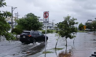 Las lluvias dejaron a m&aacute;s de un mill&oacute;n de estudiantes sin clases 