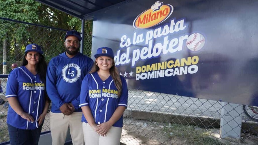 De la mesa al terreno de juego: Milano convierte la pasta en una pelota de béisbol De la mesa al terreno de juego: Milano convierte la pasta en una pelota de béisbol