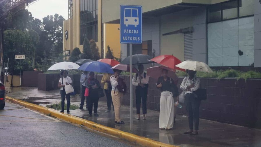Minerd mantiene suspensi&oacute;n de docencia para este mi&eacute;rcoles en zonas vulnerables de provincias bajo alerta amarilla
