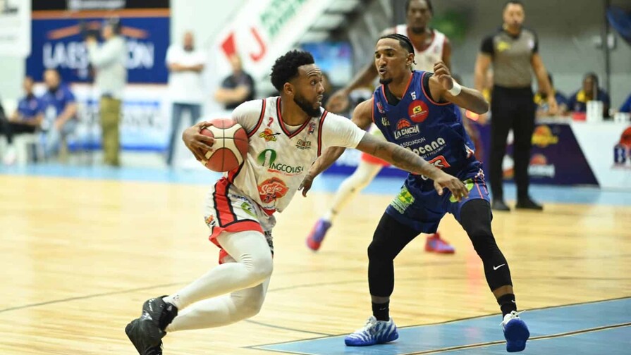 San Sebasti&aacute;n pega primero en la semifinal del BSE 2026 tras vencer a La Cancha