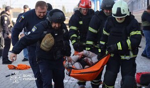 Al menos 14 muertos en un ataque ruso contra una estaci&oacute;n de tren en Ucrania