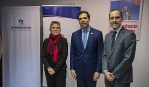 Banreservas otorga becas de residencia art&iacute;stica en Par&iacute;s a Laura Castro y George Heisen Molina