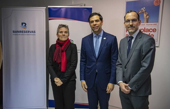 Banreservas otorga becas de residencia art&iacute;stica en Par&iacute;s a Laura Castro y George Heisen Molina