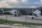 Avión procedente de El Salvador trajo cinco helicópteros de combate a RD Avión procedente de El Salvador trajo cinco helicópteros de combate a RD