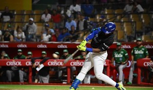 Video| Mel Rojas Jr. se viste de h&eacute;roe y Licey blanquea a las Estrellas