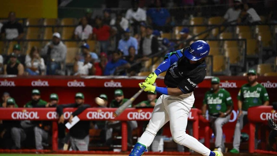 Video| Mel Rojas Jr. se viste de h&eacute;roe y Licey blanquea a las Estrellas