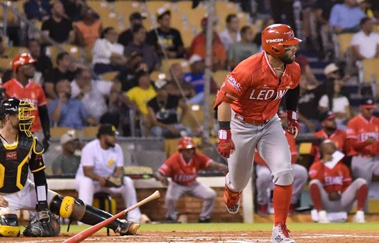 Jos&eacute; Marmolejos vive una noche perfecta y gu&iacute;a el triunfo de los Leones sobre las &Aacute;guilas