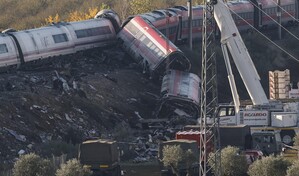 Suben a 69 los muertos en accidente y S&aacute;nchez promete aclarar hasta el &uacute;ltimo detalle