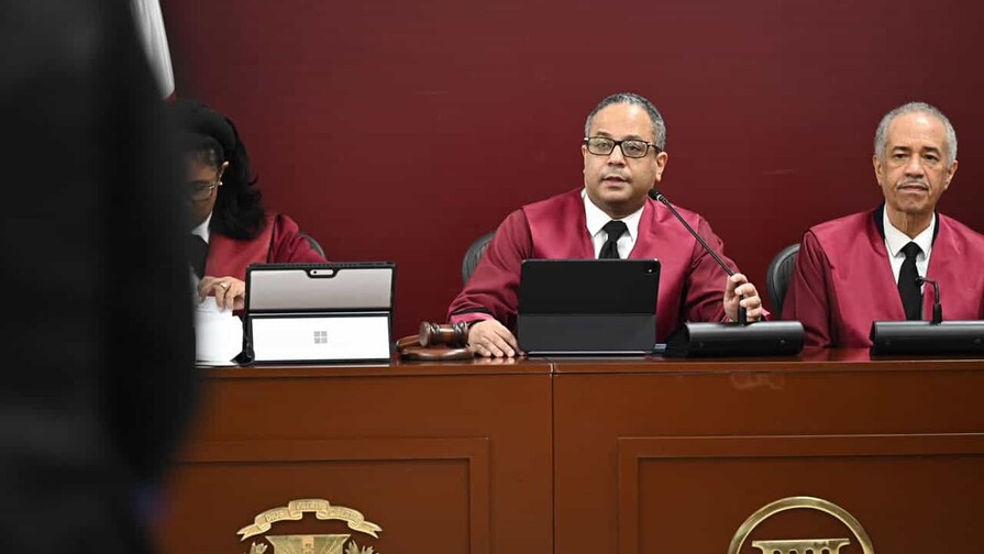 Fiscal de Duarte comparece ante el Tribunal Constitucional por recurso de revisión de amparo Fiscal de Duarte comparece ante el Tribunal Constitucional por recurso de revisión de amparo