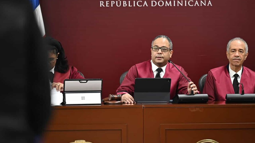 Fiscal de Duarte comparece ante el Tribunal Constitucional por recurso de revisión de amparo Fiscal de Duarte comparece ante el Tribunal Constitucional por recurso de revisión de amparo