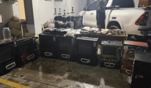 Polic&iacute;a arresta a tres personas y ocupa nueve paquetes de presunta marihuana en Capotillo