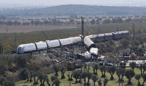 &Oacute;scar Puente se niega a dimitir tras la tragedia ferroviaria que deja decenas de muertos en Espa&ntilde;a