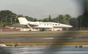 Vuelo de huida de Bolsonaro fue pagado por un intermediario desde EE. UU., dice due&ntilde;o del avi&oacute;n