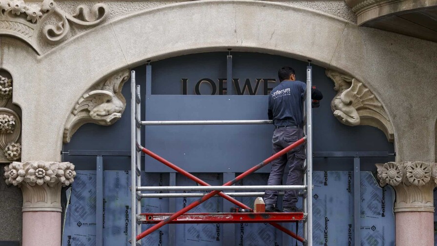 Alarma en España: comercios se blindan ante convocatoria de protestas juveniles para este sábado Alarma en España: comercios se blindan ante convocatoria de protestas juveniles para este sábado