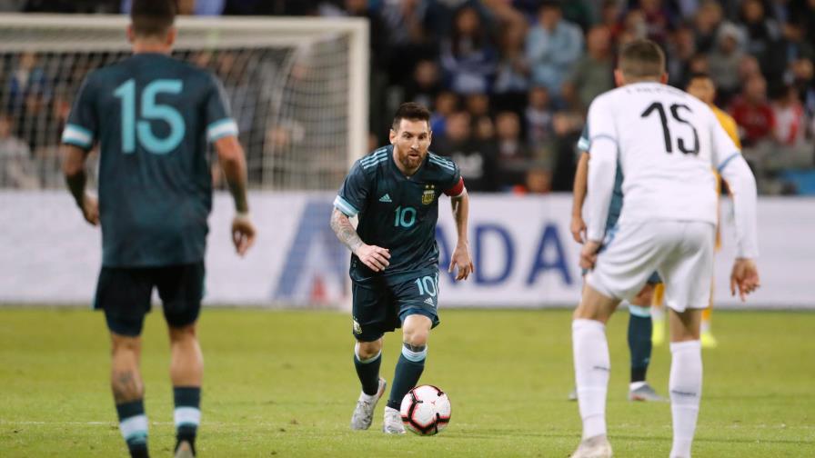 Argentina y Uruguay empatan 2-2 en amistoso en Israel Argentina y Uruguay empatan 2-2 en amistoso en Israel