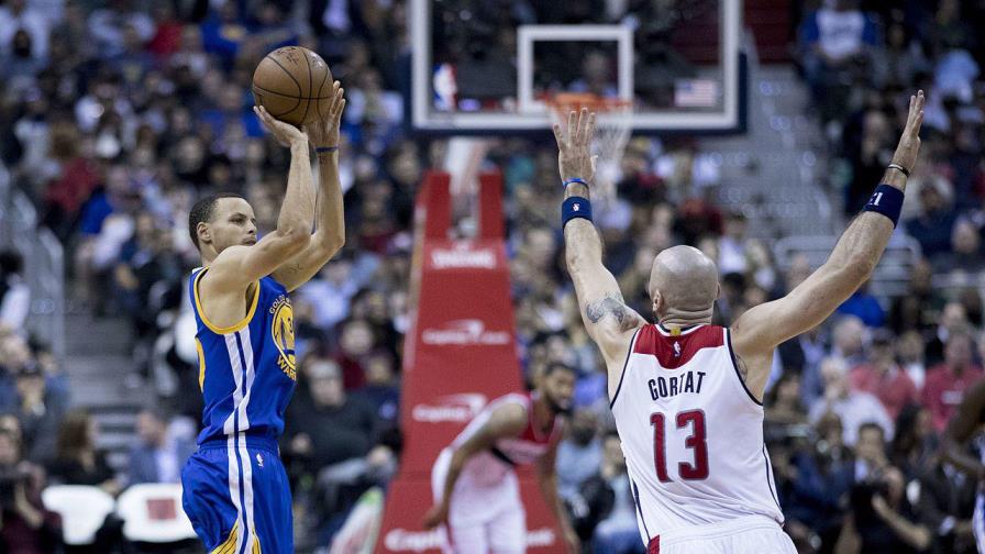 Stephen Curry es mejor pagado que LeBron James