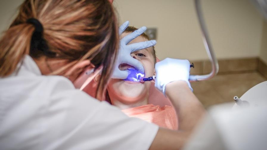 Cambios en la alimentación de los niños han influido en aumento de caries infantil