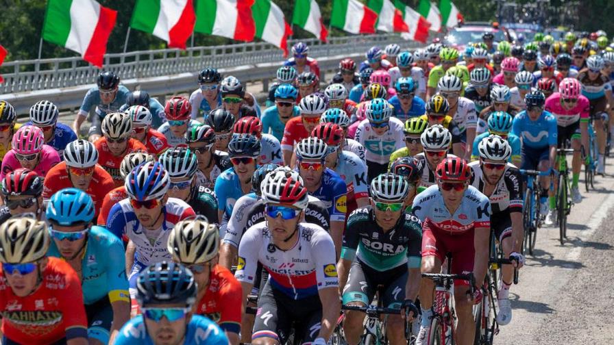 Ciclistas profesionales italianos publican un decálogo para volver a entrenar Ciclistas profesionales italianos publican un decálogo para volver a entrenar