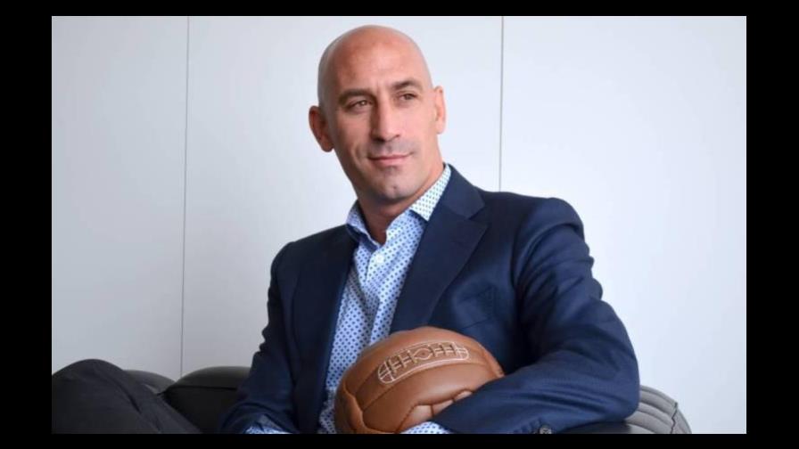 Fútbol español elige en agosto su nueva directiva