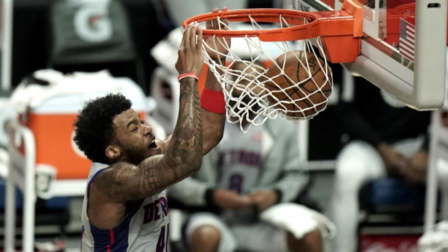 Morris anota 33 en la 5ta victoria en fila de los Clippers
