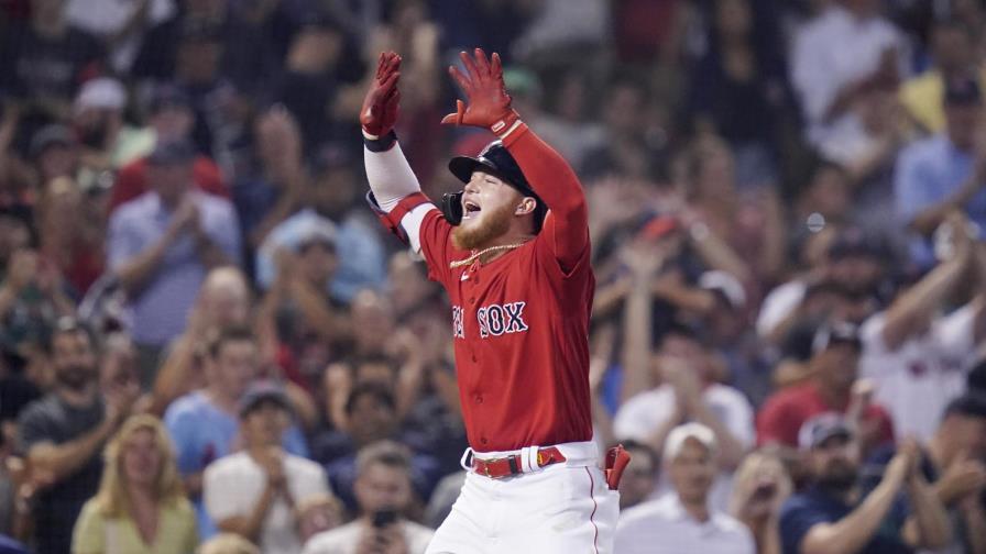 Medias Rojas vuelven a remontar y vencen 5-4 a Azulejos